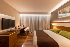 Отель Yrigoyen 111 Hotel  Кордова